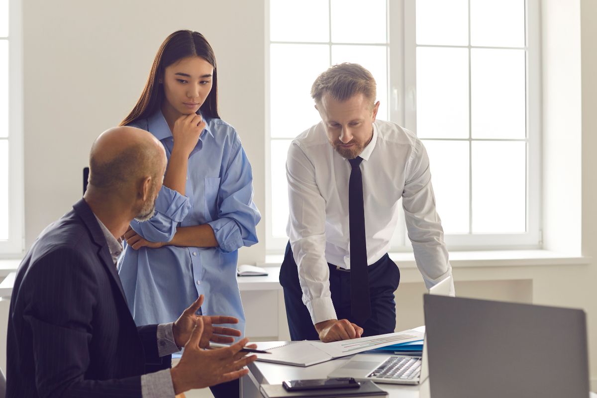 10 prompts surprenants de ChatGPT pour booster vos compétences de leader!