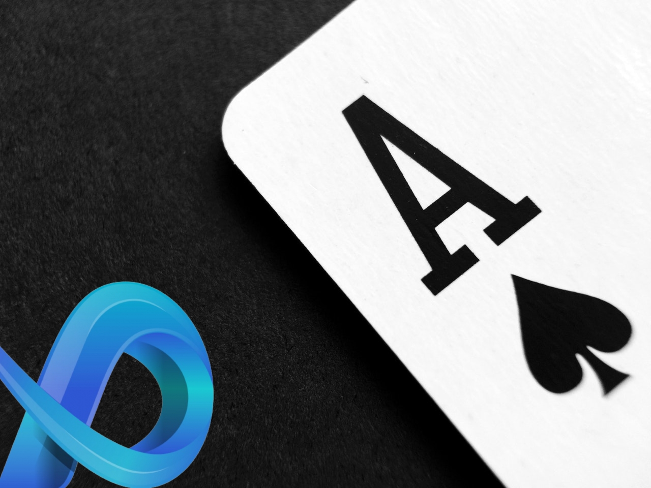 Belotte, poker, tarot, ... : peut-on jouer (correctement) aux cartes en ligne ?
