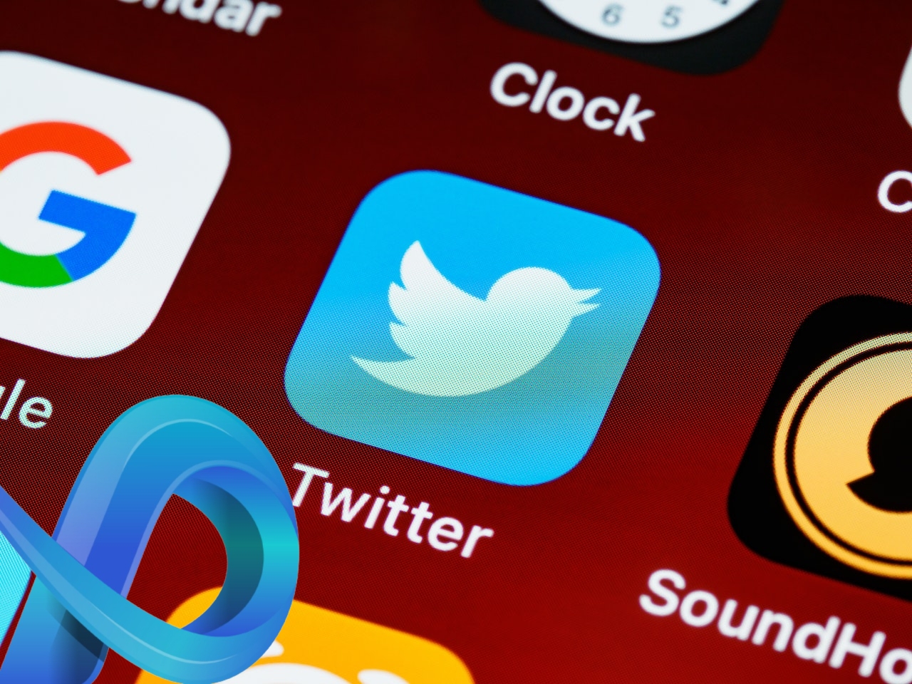 Comment réaliser un post Twitter de qualité grâce à un éditeur graphique en ligne ?