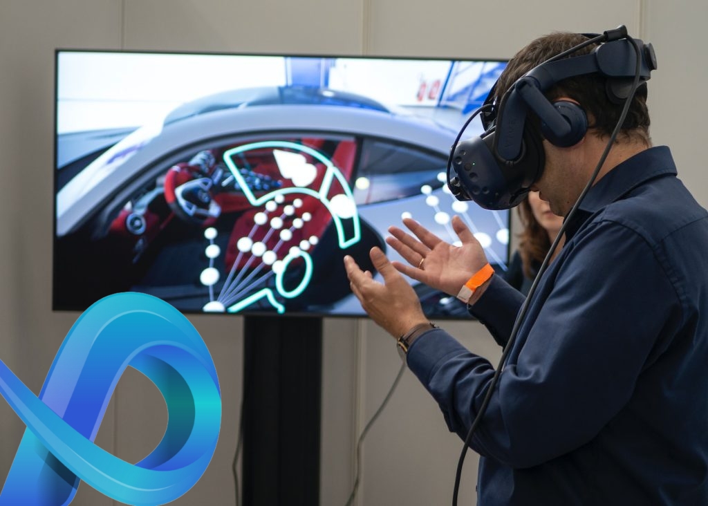 homme en veste noire portant un casque VR